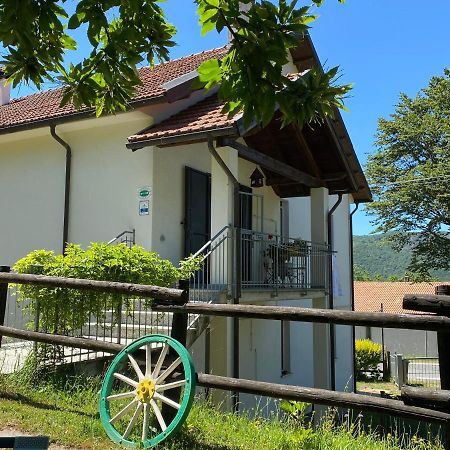 Bed and Breakfast Bb Andre' Vara Superiore Exteriér fotografie
